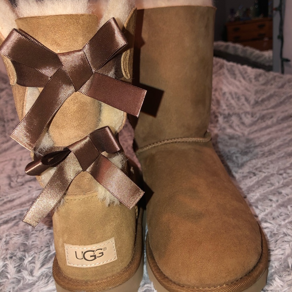 Bailey bow UGGS